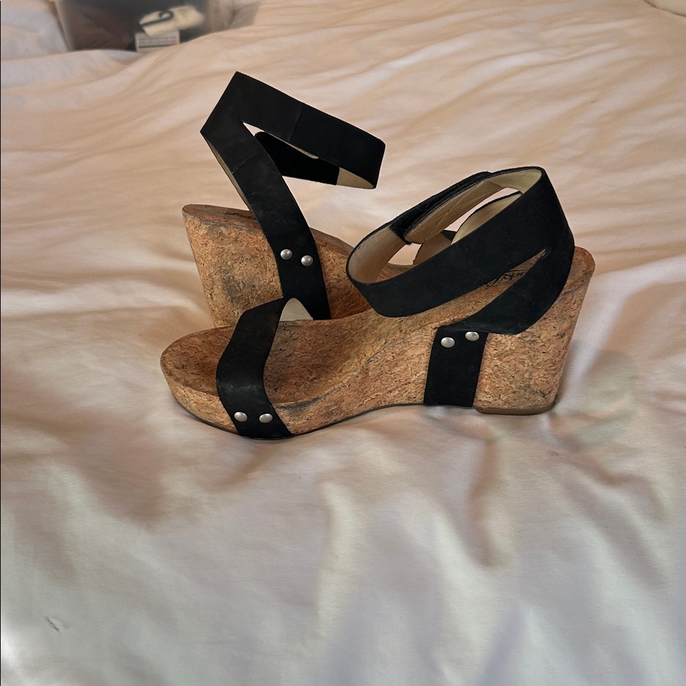 Lucky Brand Black and Tan Wedge Sandals - Picture 2 of 3